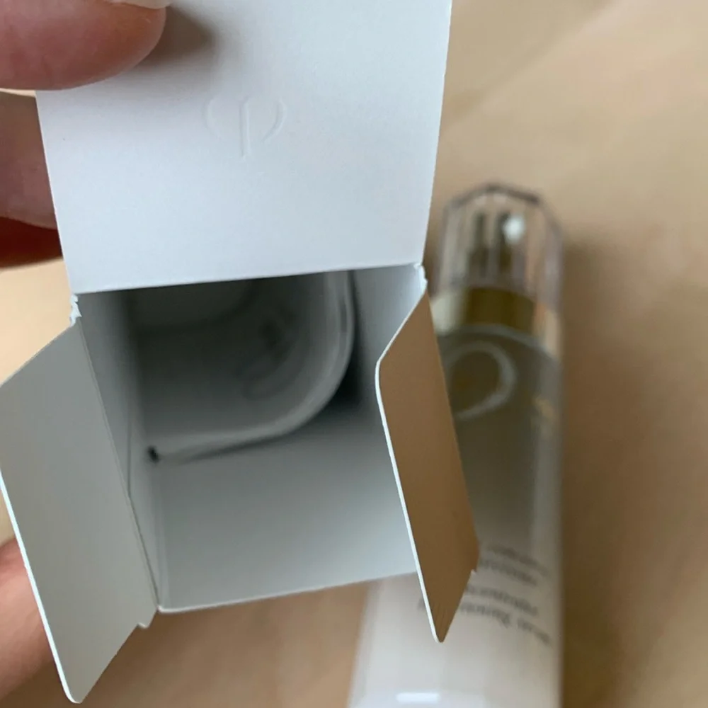 NIB Cle de Peau Concentrated Brightening Serum
